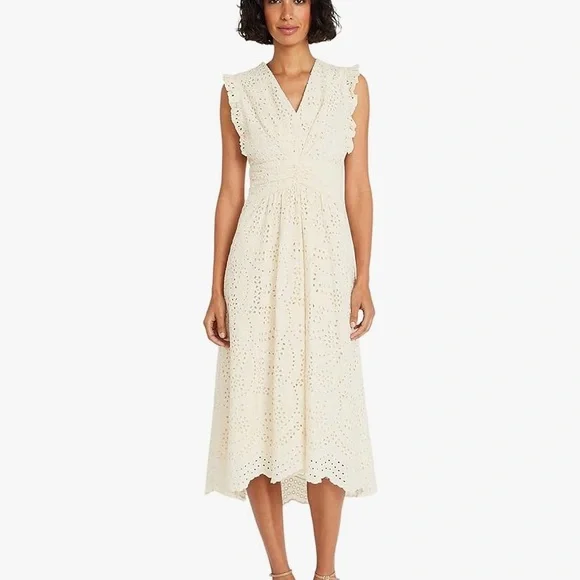 Maggy London | Dresses | Vneck Scalloped Edge Aline Midi Dress | Poshmark Maggy London | Dresses | Vneck Scalloped Edge Aline Midi Dress | Poshmark